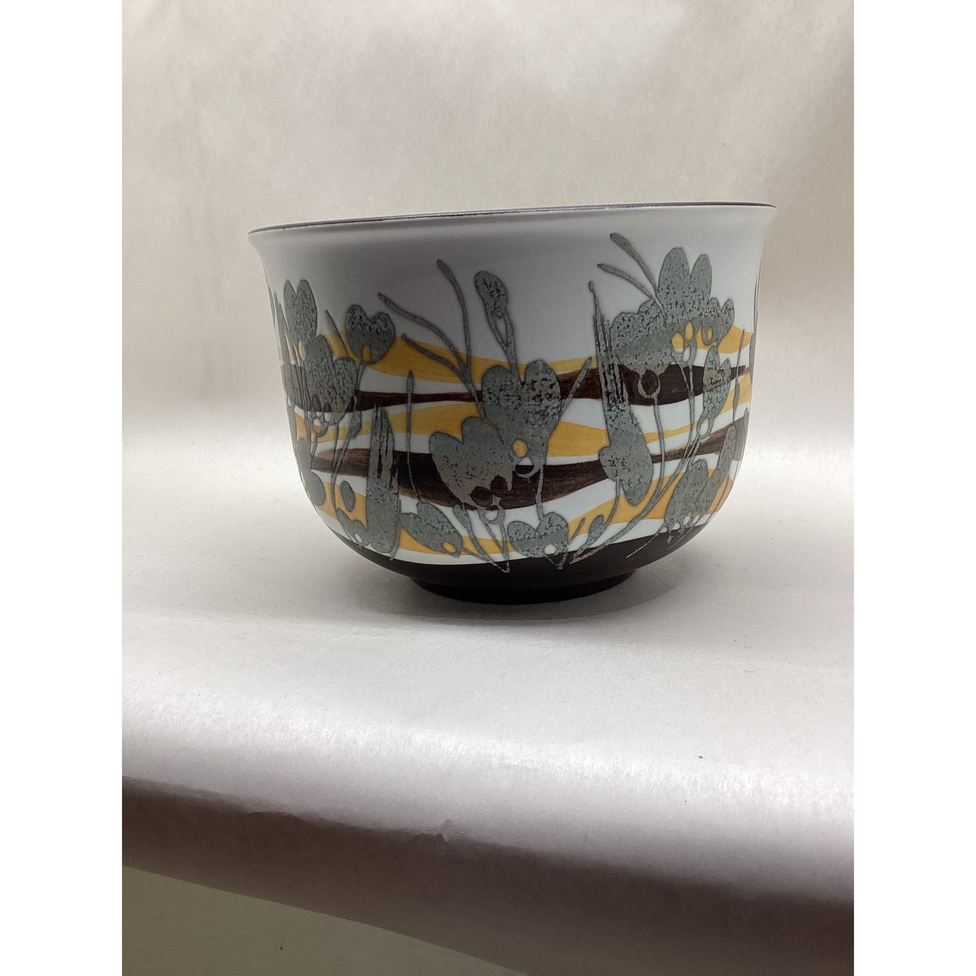 Royal Copenhagen Bowl Ivan Weiss Faience 963/3758”