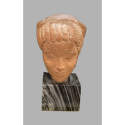 Bust of Mother Arpad - Éva Lőte- 39B71.35.1471