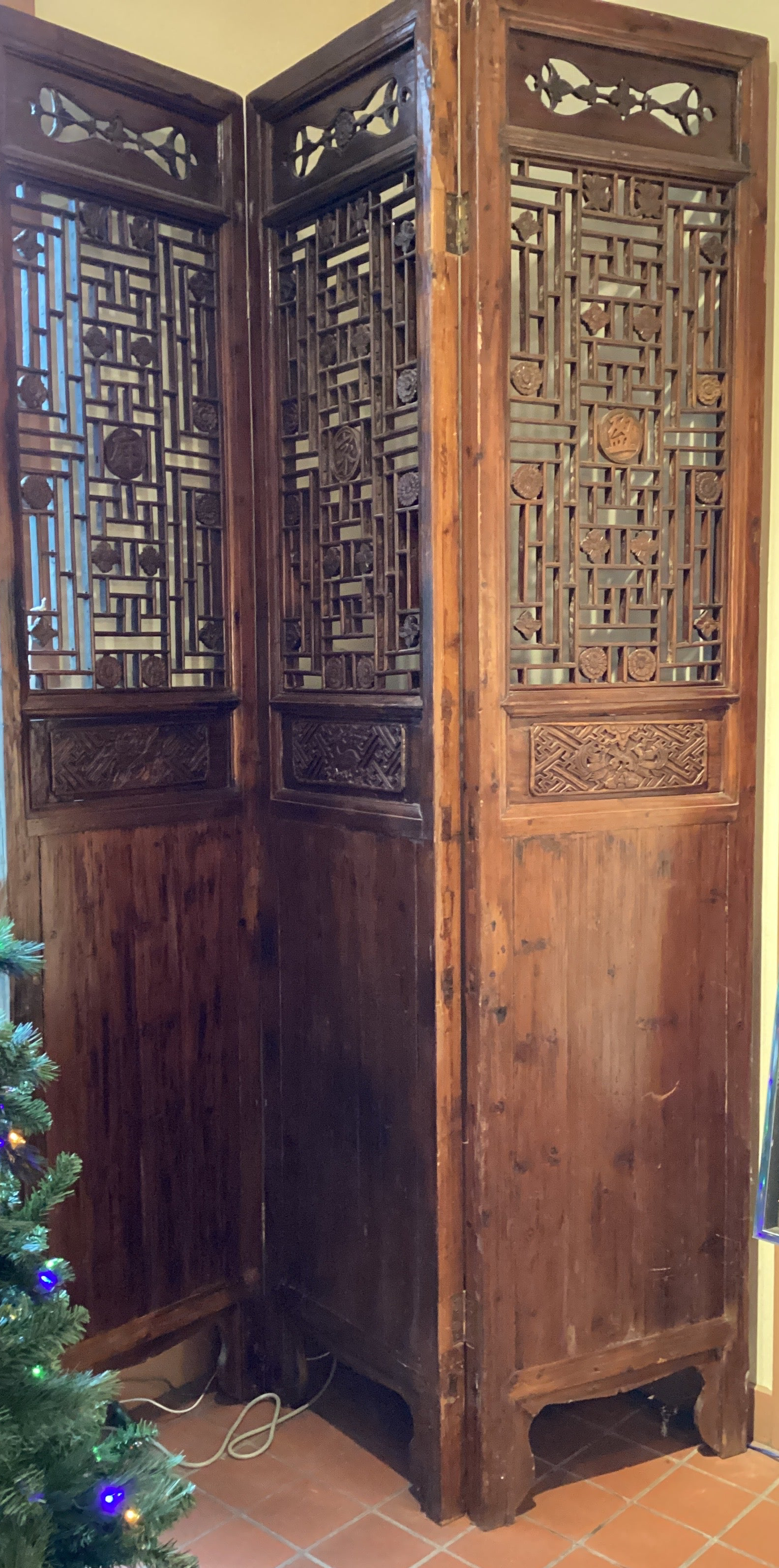 Large Oriental Screen - 013.35.282