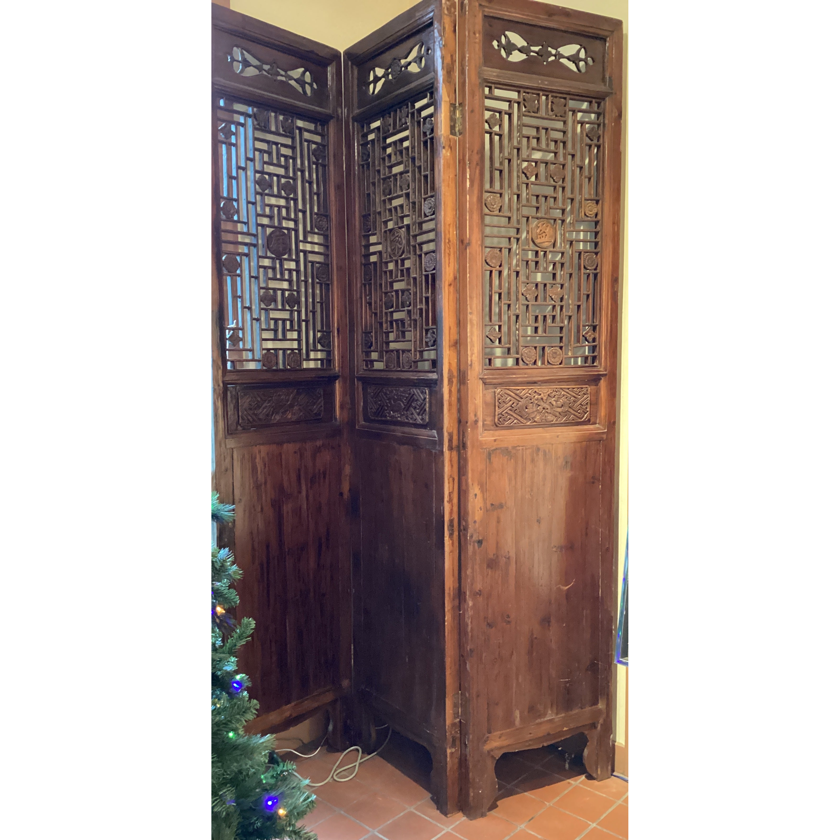 Large Oriental Screen - 013.35.282