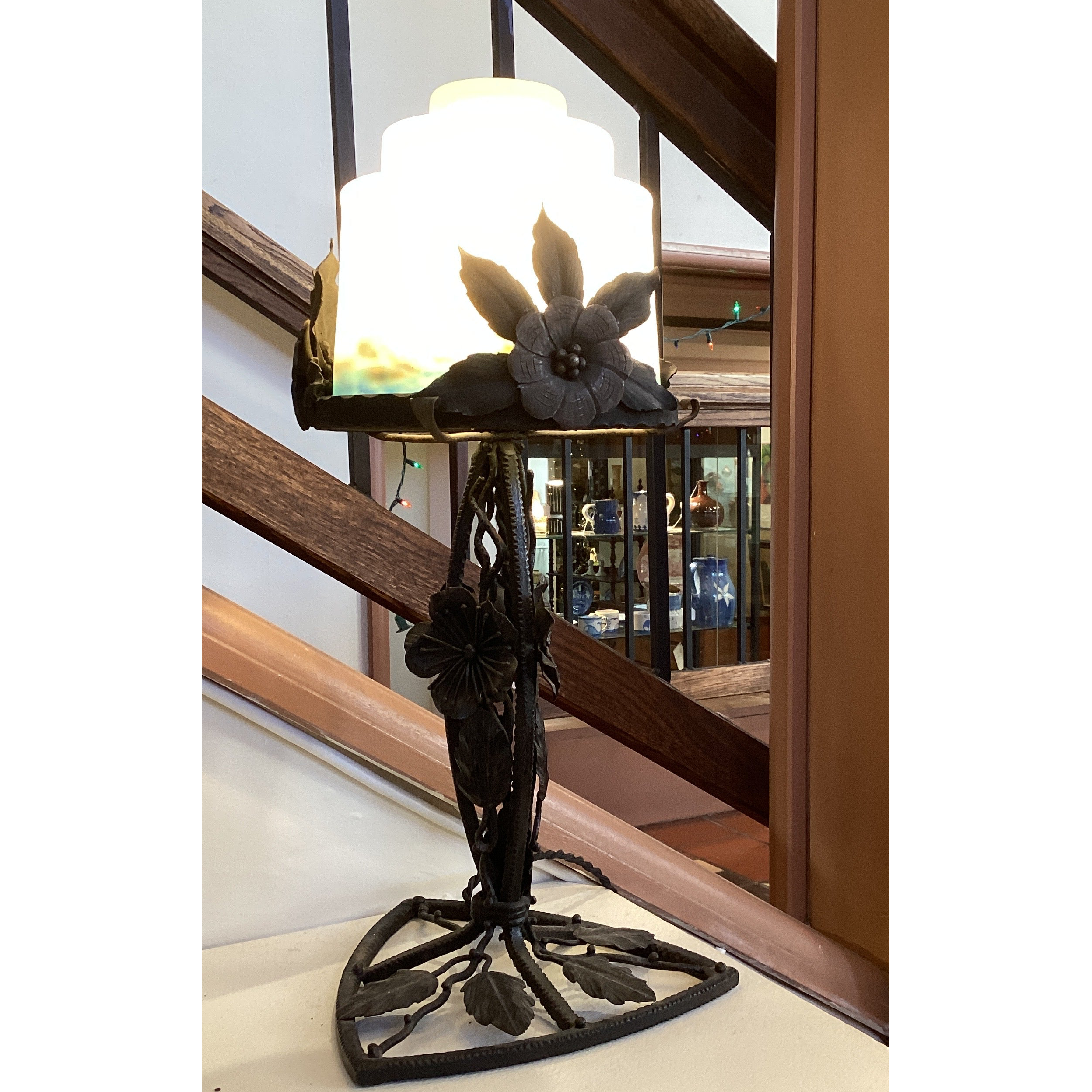 Muller Fres "Wedding Cake" Lamp