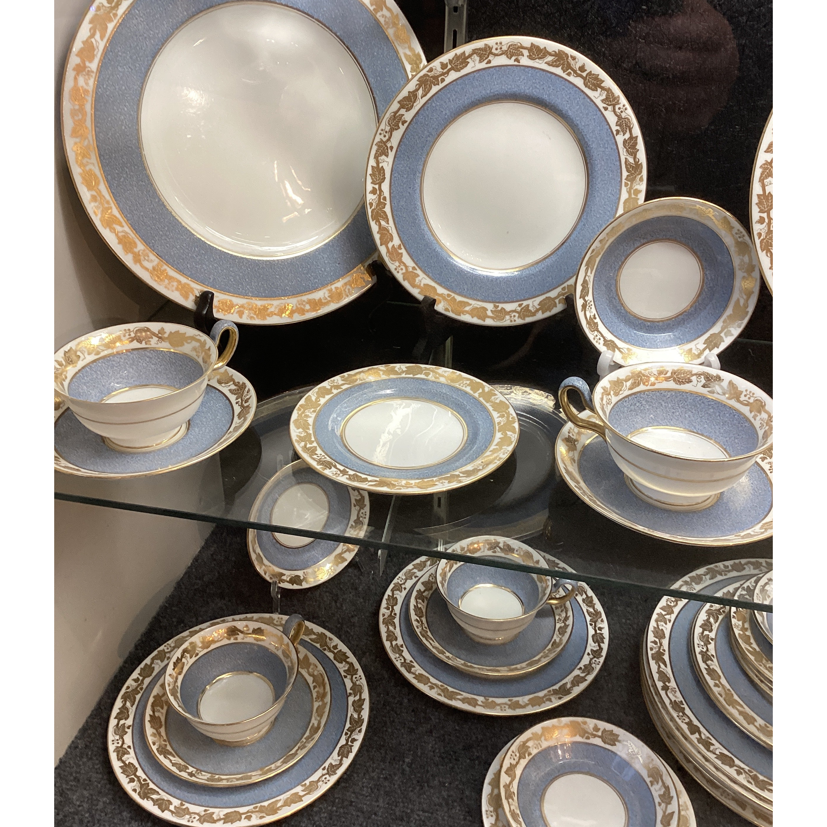 Wedgewood Dinner Service 47 Piece - 40F90.30.226