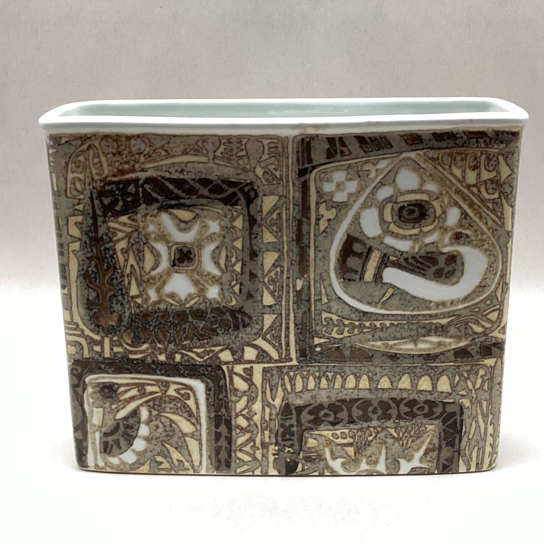 Royal Copenhagen Fajence Baca Slab Vase 719/2942