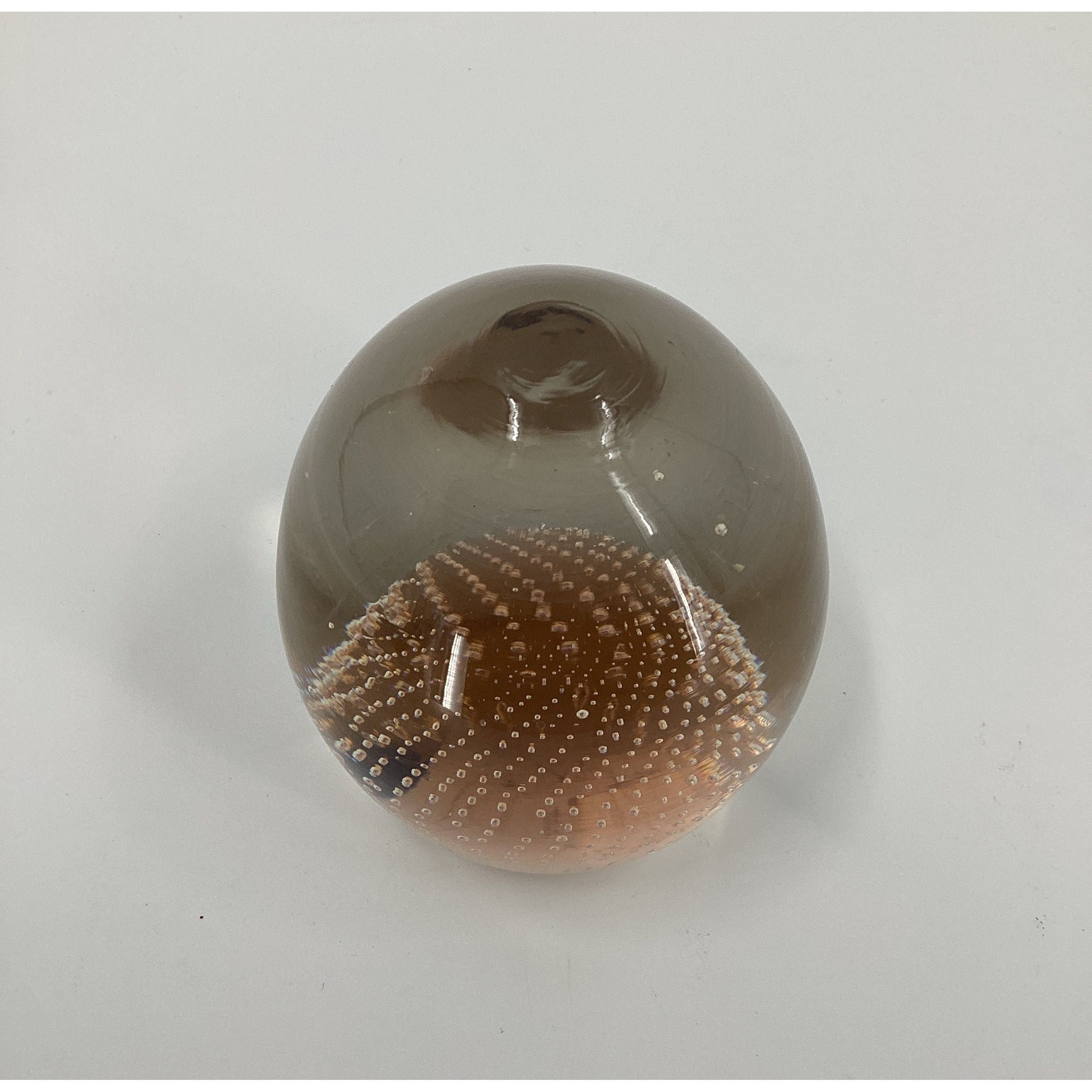 Egg Paperweight with Bubbles - 40G72.25.1100