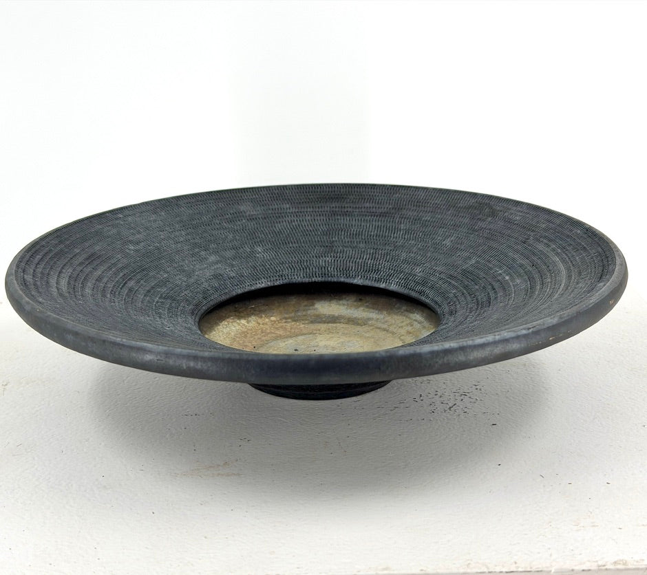 11 Inch Black And Gold Bowl