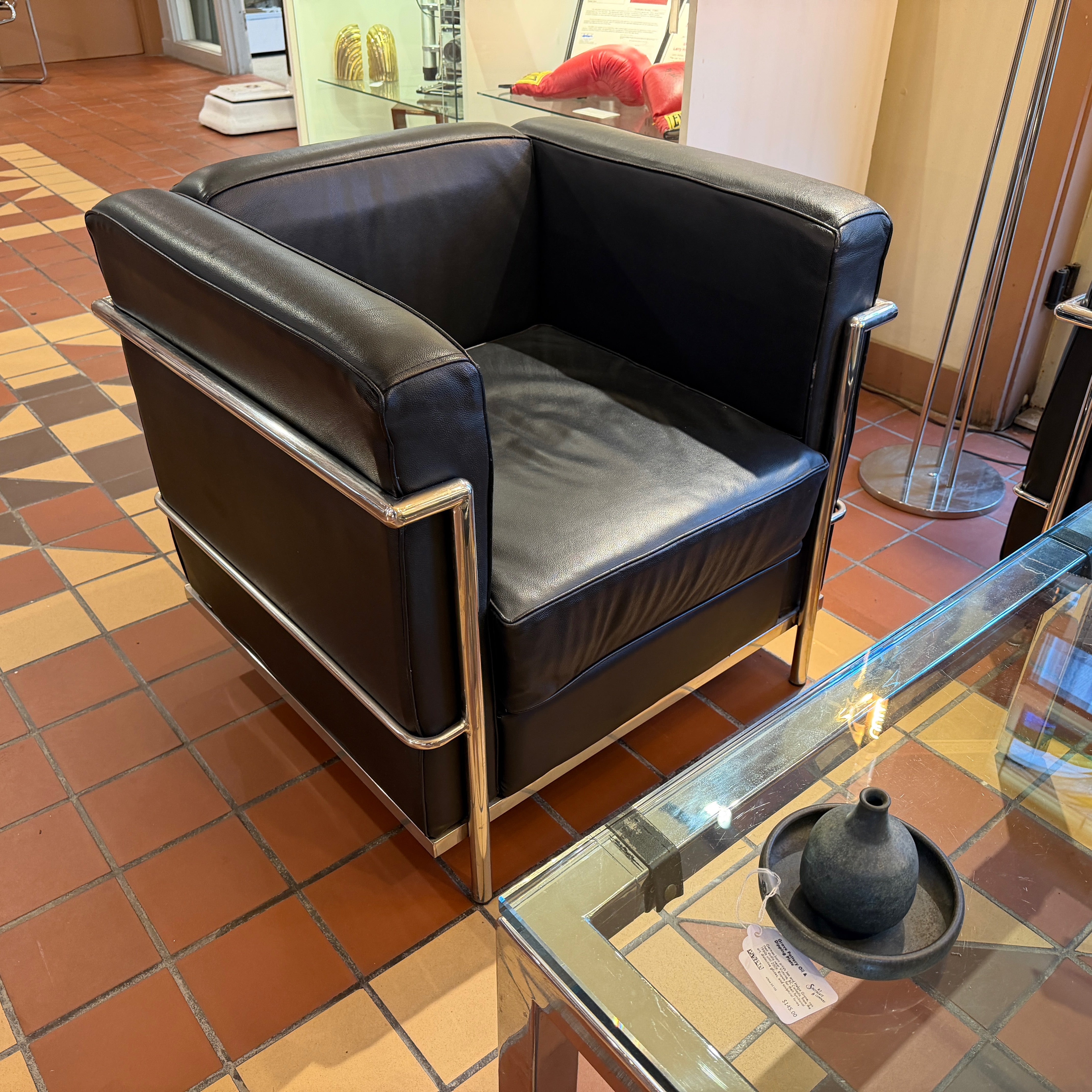Le Corbusier LC2 Loveseat & Armchair Combo