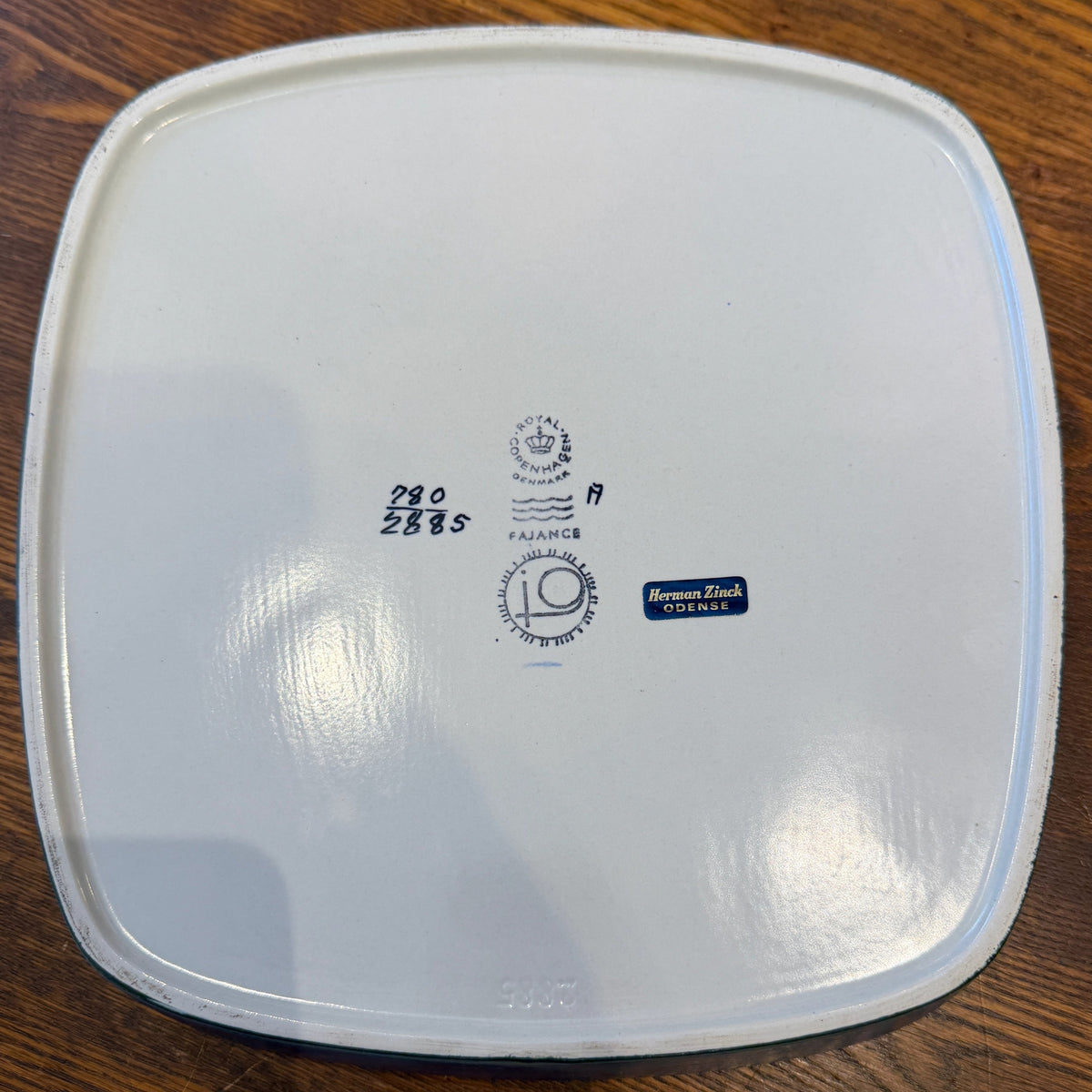 Large Fajance Baca Dish 780/2885
