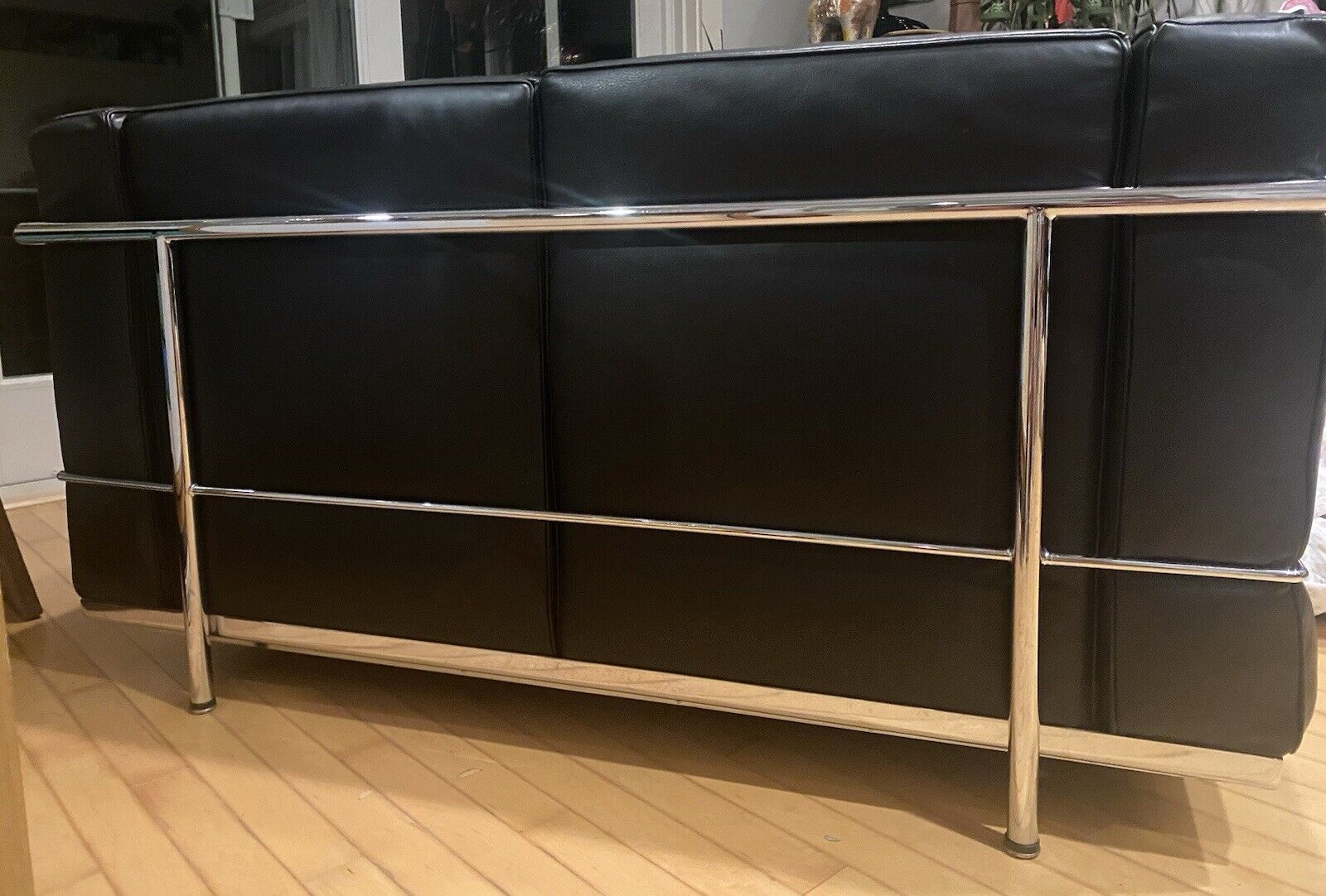 Le Corbusier LC2 Loveseat