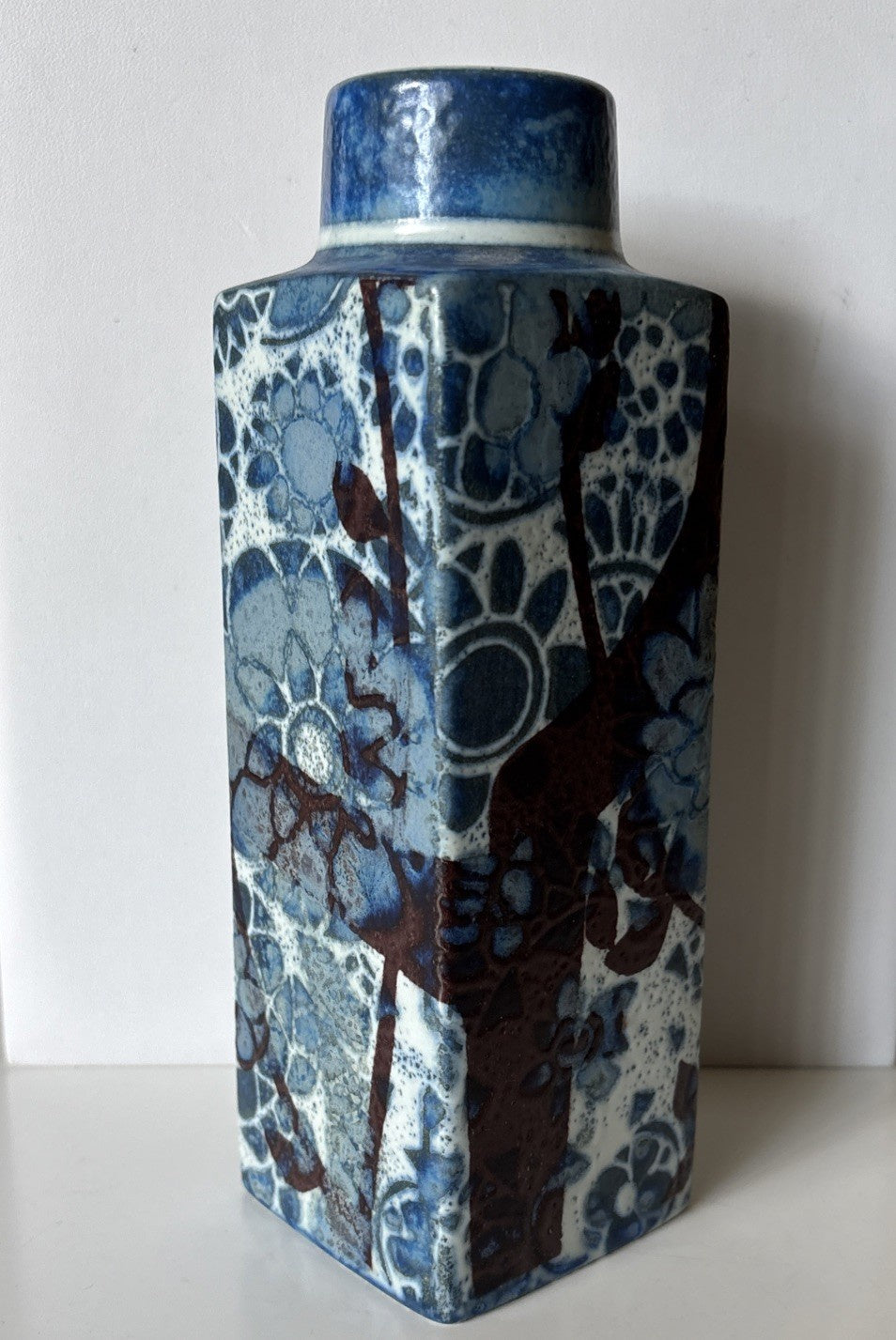 Royal Copenhagen  Baca Vase  Nils Thorsson 780/3455