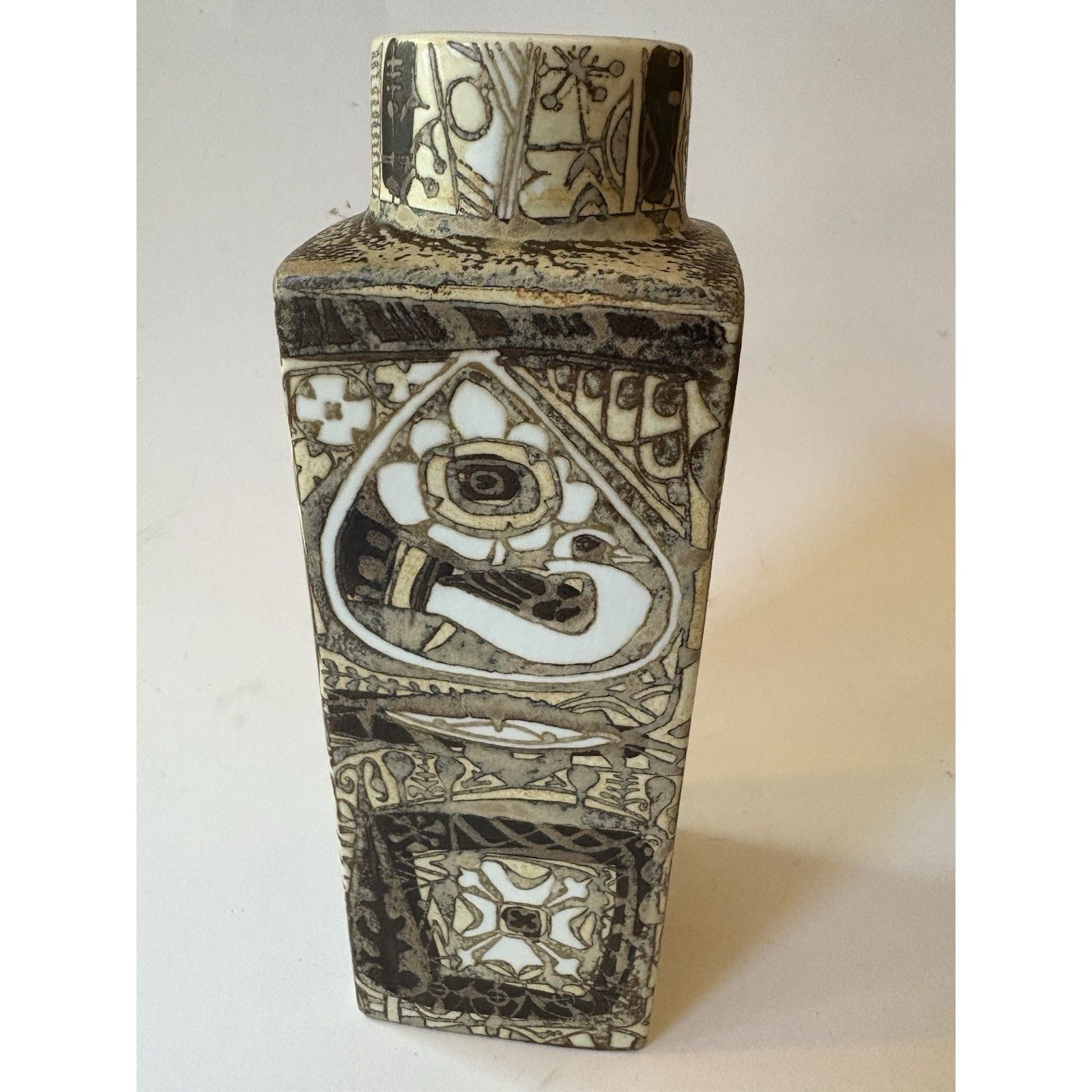 Royal Copenhagen Fajence Baca Vase 719/3259