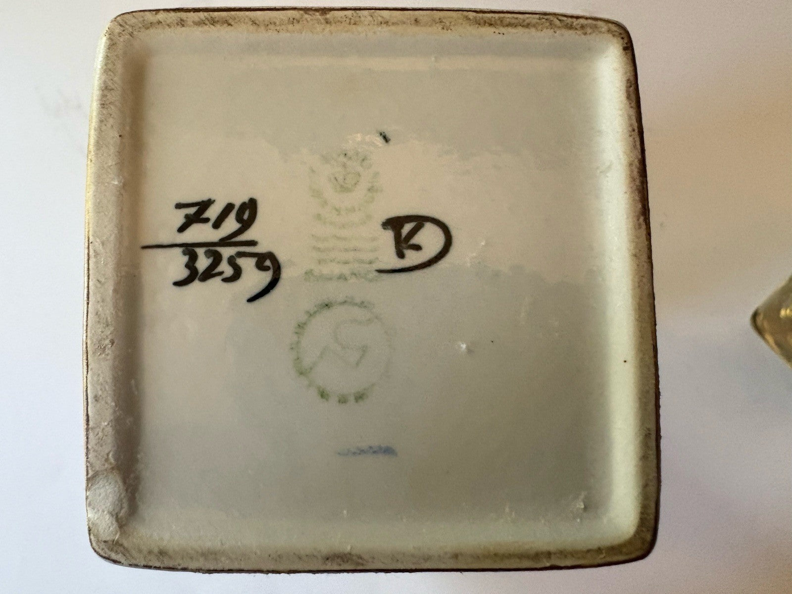 Royal Copenhagen Fajence Baca Vase 719/3259